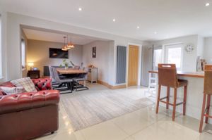 Kitchen/Diner- click for photo gallery